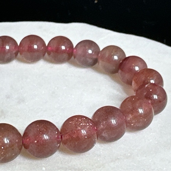 10mm 139.40CT Natural strawberry Quartz Stretchable Bracelet - Picture 11 of 17